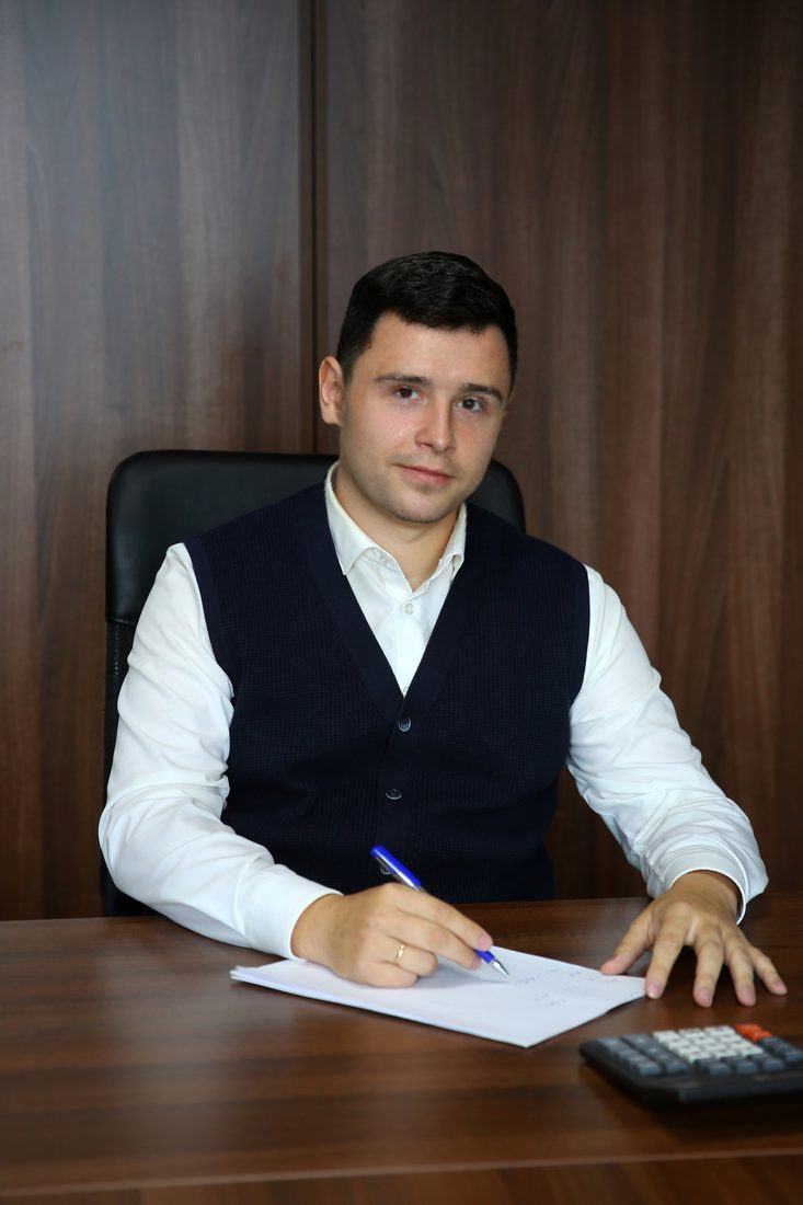 Руководитель центра